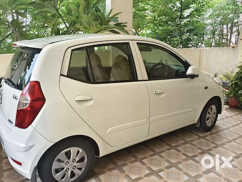 Hyundai I10 Sportz 2013 Petrol With Cng