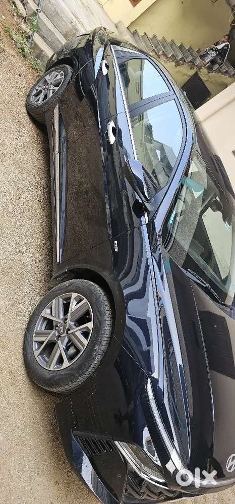 Hyundai Verna 2023 Petrol 25200 Km Driven
