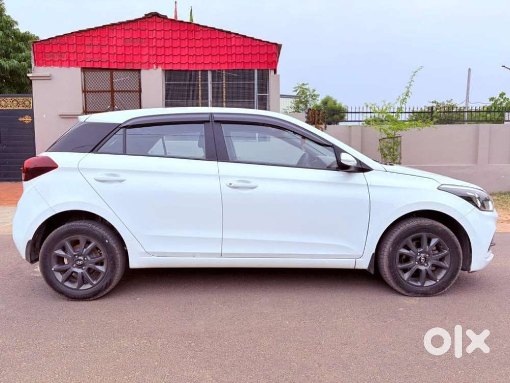 Hyundai I20 Sportz Plus, 2020, Petrol