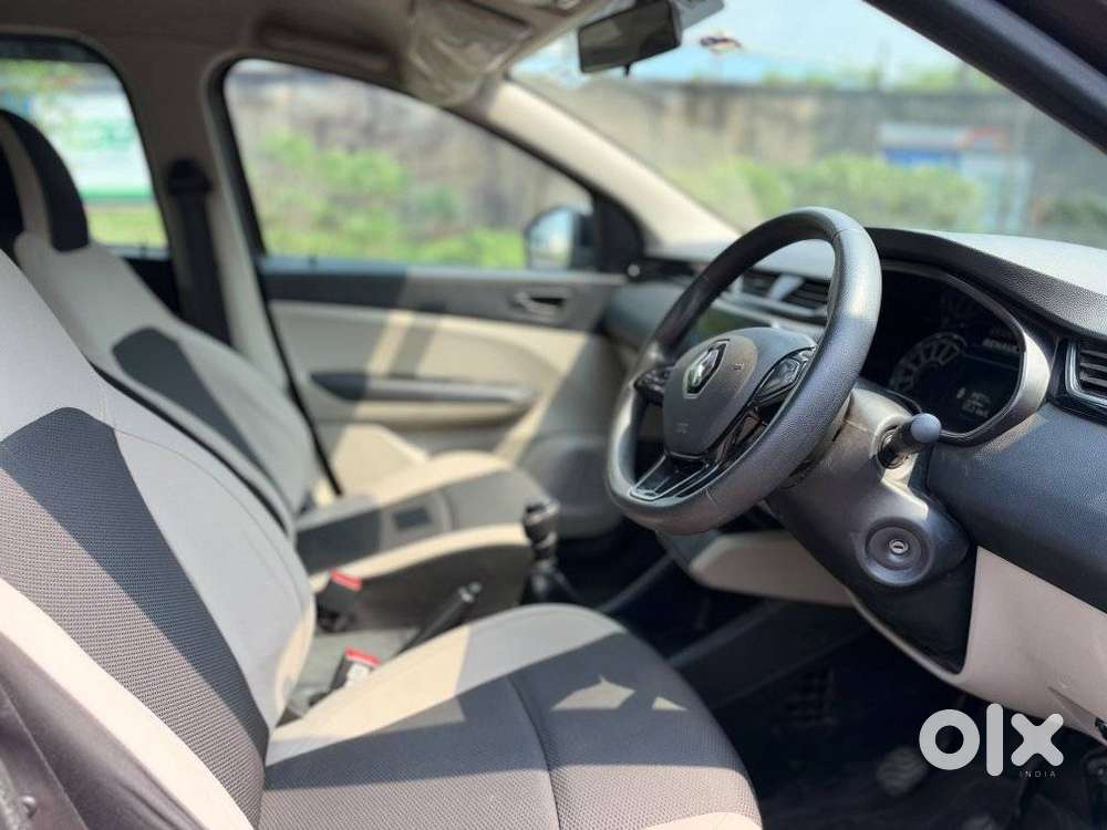 Renault Triber Rxt, 2022, Petrol