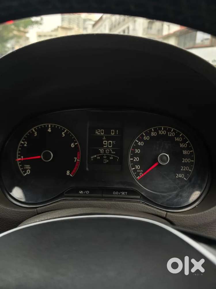 Volkswagen Vento 1.2 Highline Plus At 16 Alloy, 2017, Petrol