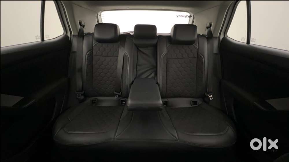 Skoda Kushaq 1.0 Tsi Ambition, 2022, Petrol