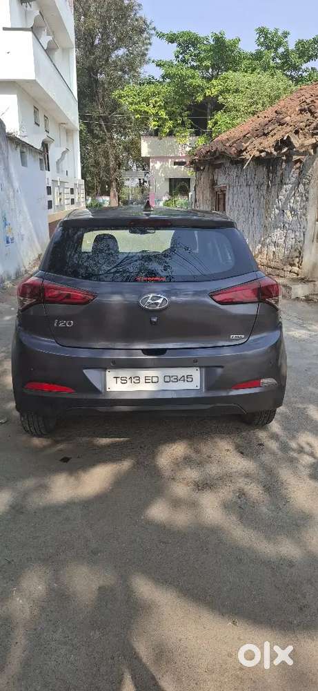 Hyundai I20 2015 Diesel 125000 Km Driven