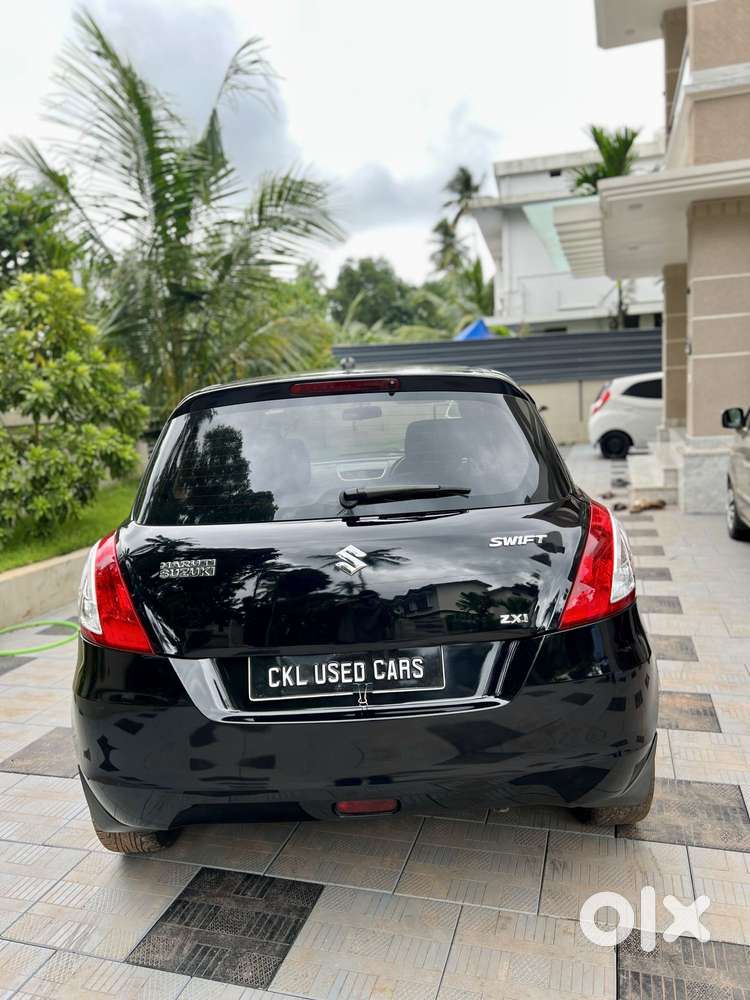 Maruti Suzuki Swift Vvt Zxi, 2014, Petrol