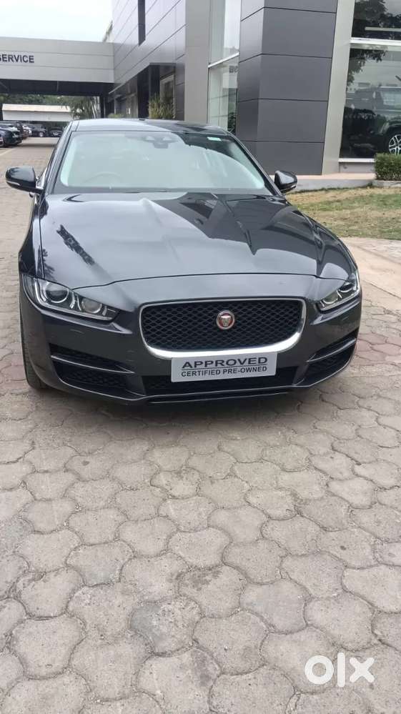 Jaguar Xe Prestige, 2016, Petrol