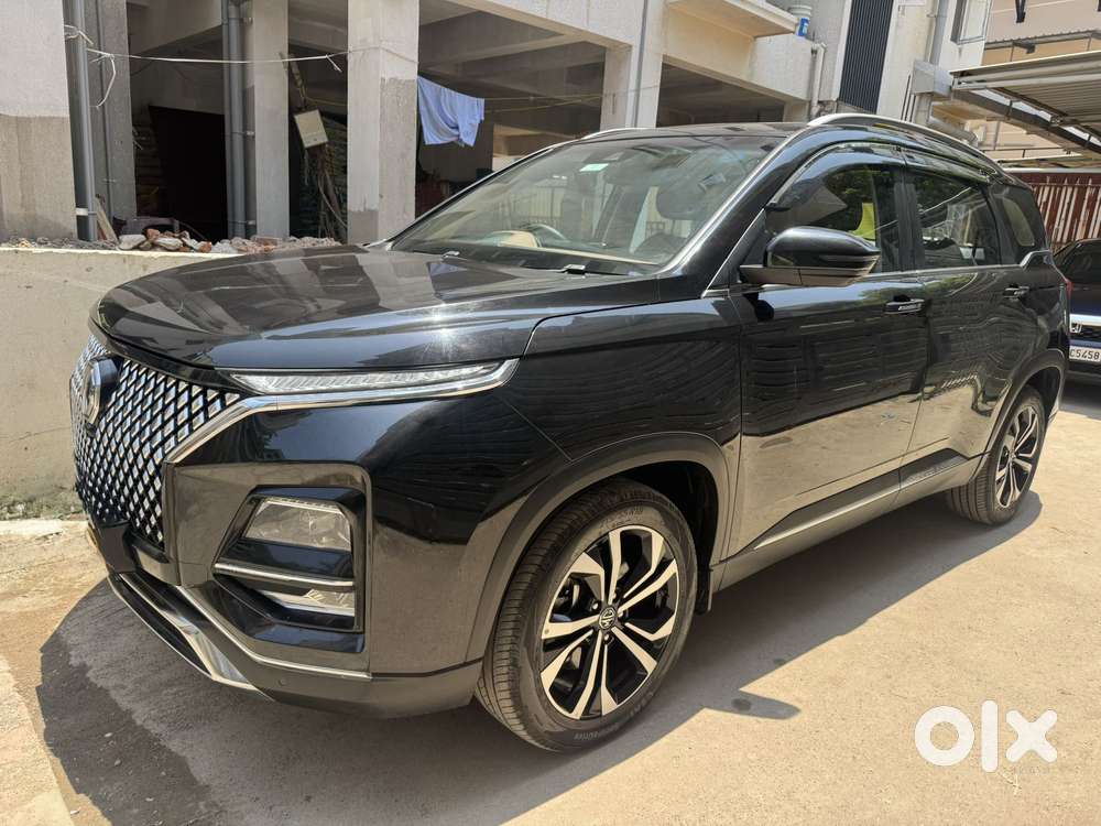 Mg Hector Plus Savvy Pro 1.5 Turbo Petrol Cvt 6 Str Dual Tone, 2025,..