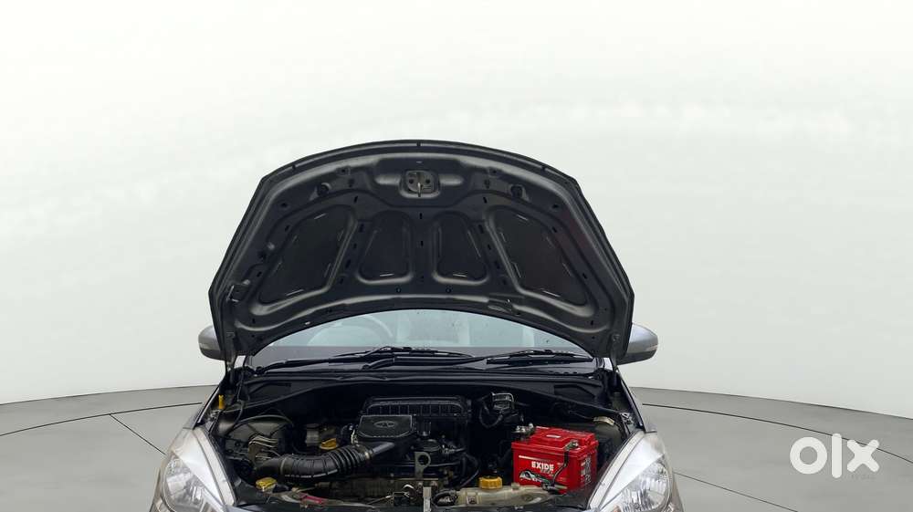 Tata Tiago 1.2 Revotron Xza, 2018, Petrol