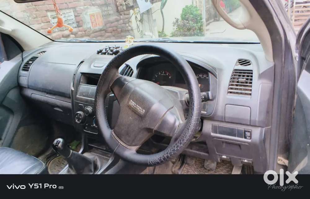 Isuzu S-cab 2019 Variant