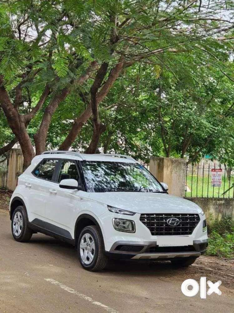 Hyundai Venue Petrol Manual 2021 Variant
