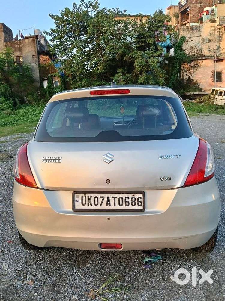 Maruti Suzuki Swift Vxi + Manual, 2012, Petrol