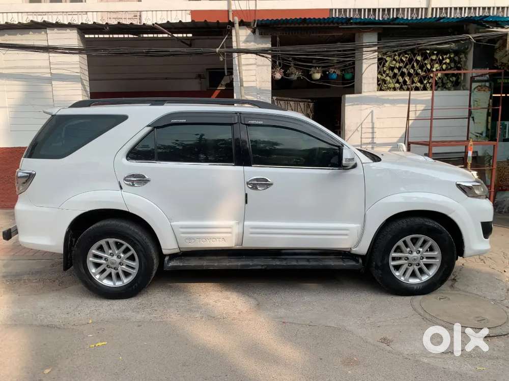 Toyota Fortuner 2012