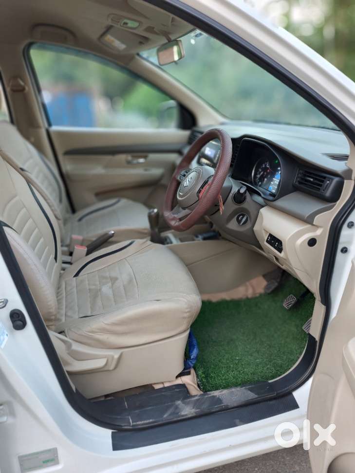 Maruti Suzuki Ertiga 1.5 Vxi, 2022, Petrol
