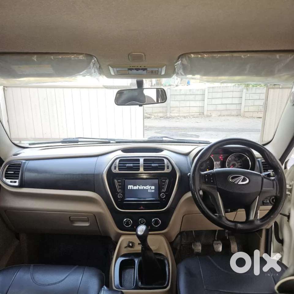 Mahindra Tuv 300 T10 Dual Tone, 2020, Diesel