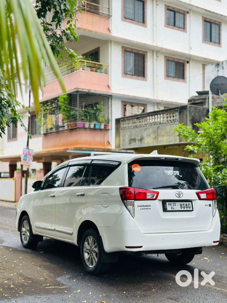 Toyota Innova Crysta 2017