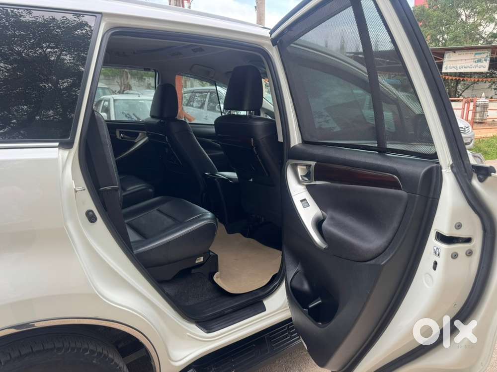 Toyota Innova Crysta 2022 Diesel Manual