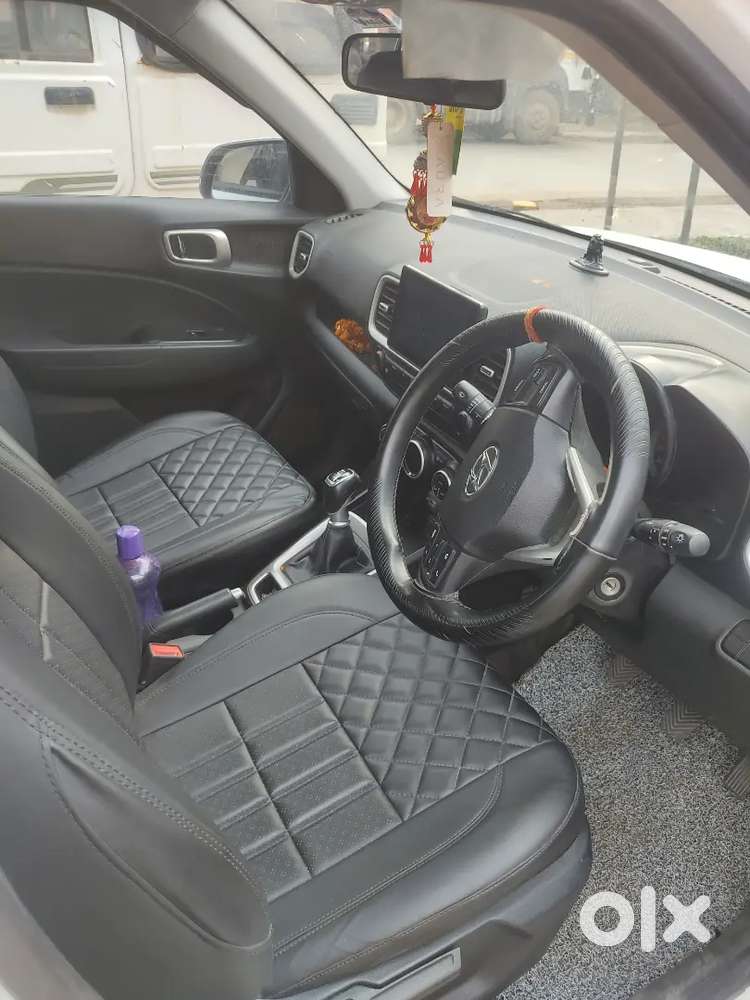 Hyundai Venue 2022 Diesel Well Maintained