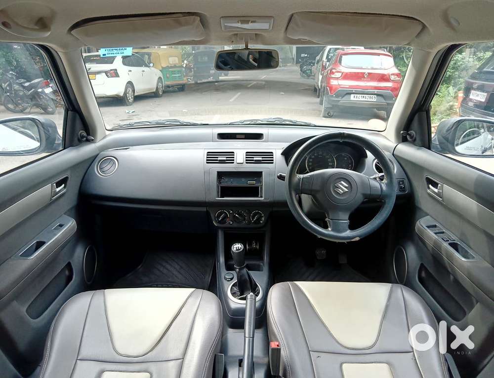 Maruti Suzuki Swift Vxi + Manual, 2010, Petrol