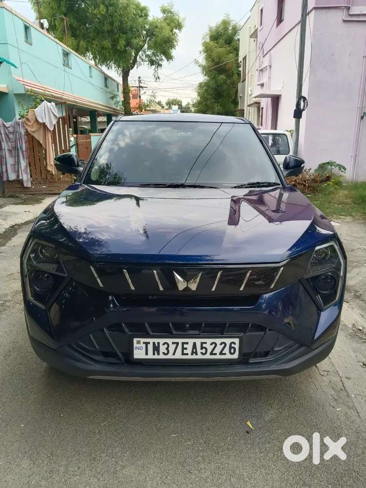 Mahindra Xuv 3xo 2025 Petrol Well Maintained
