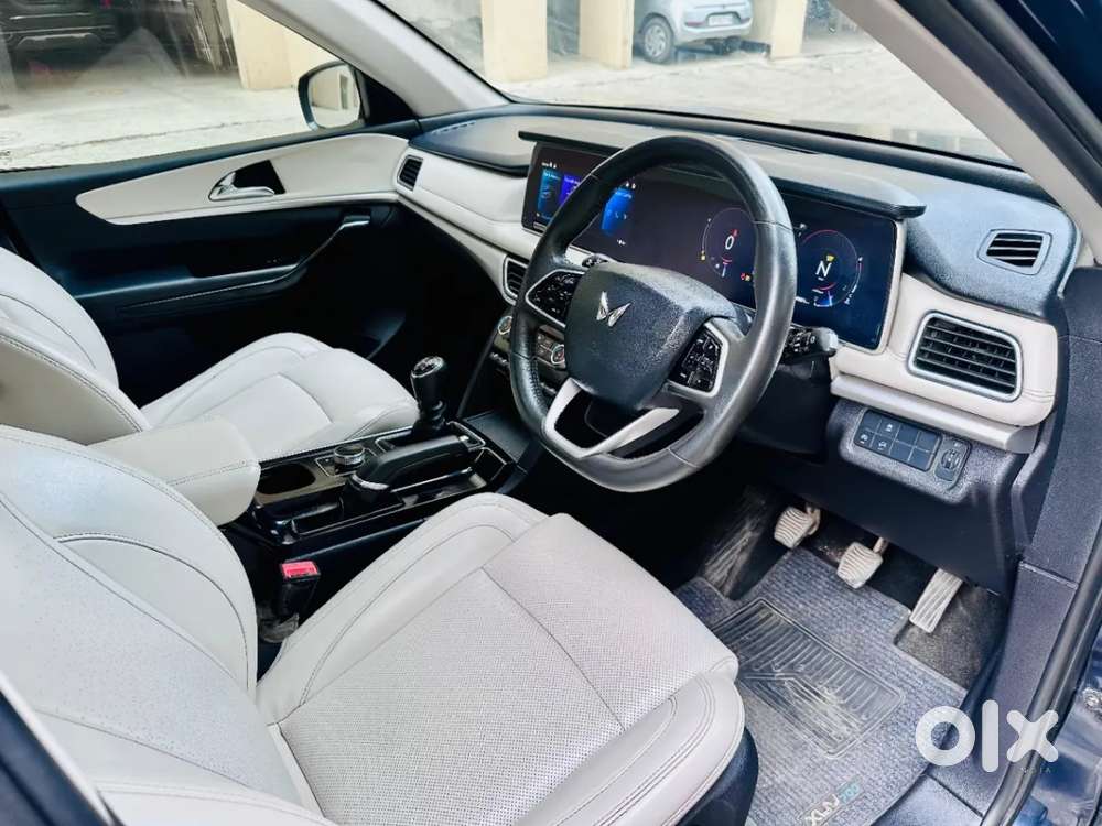 Mahindra Xuv700 2.2 Ax 7 Diesel Mt Str, 2023, Diesel