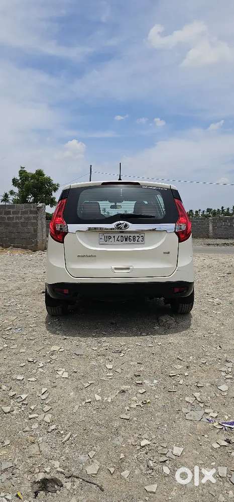 Mahindra Marazzo M6 Diesel 2018