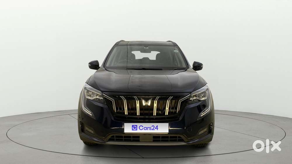 Mahindra Xuv700 2.0 Ax 5 Petrol At Str, 2023, Petrol