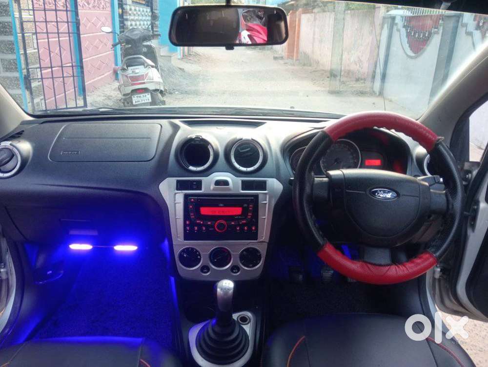 Ford Figo 2012-2015 Petrol Titanium, 2015, Petrol