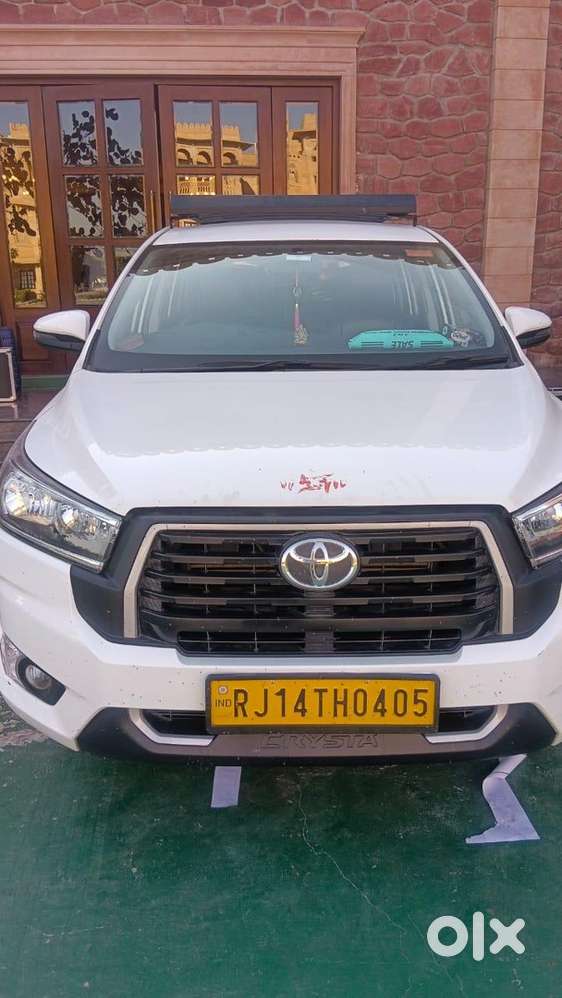 Toyota Innova Crysta 2025