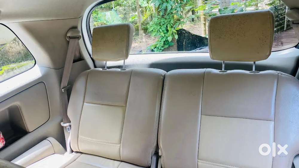 Toyota Innova 2013 Diesel 145000 Km Driven