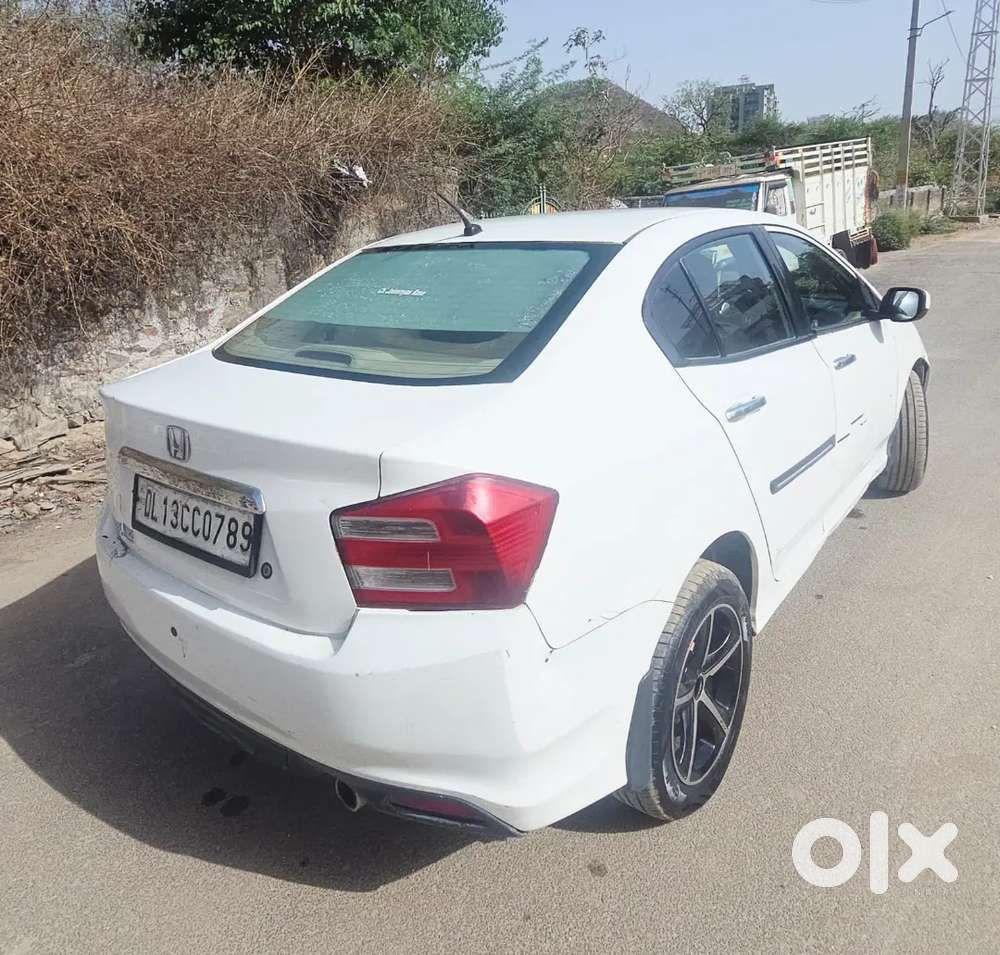 2012 Honda City 1.5 V I-vtec Manual