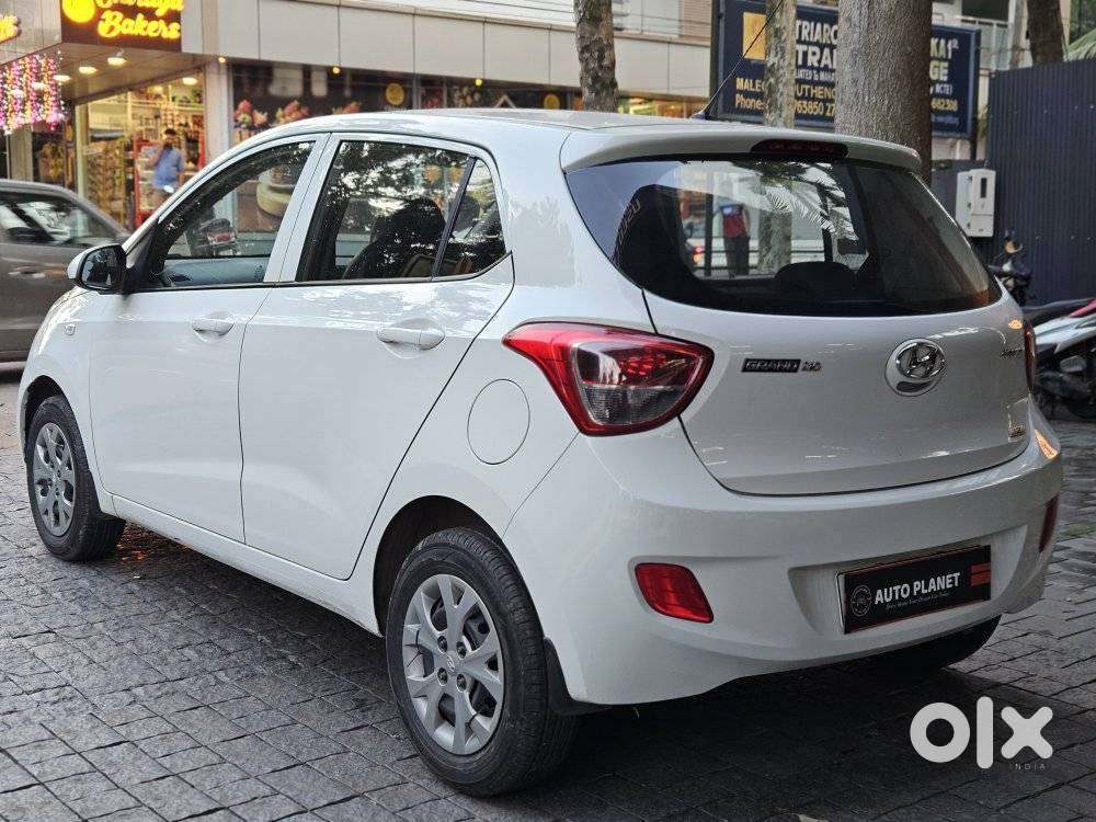 Hyundai Grand I10 Magna, 2016, Petrol
