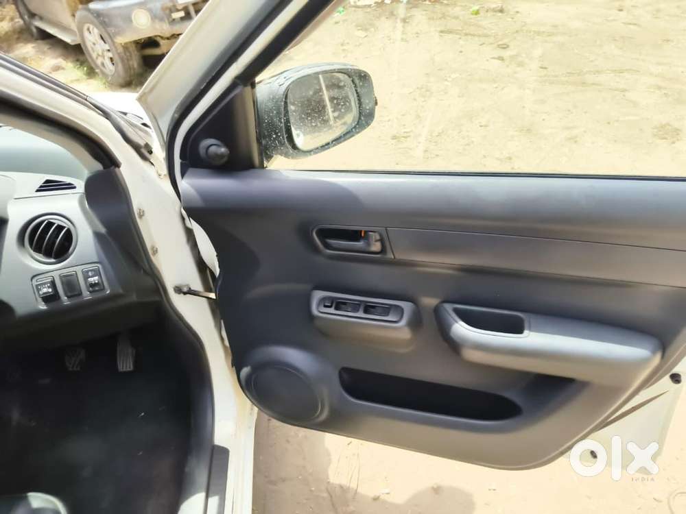 Maruti Suzuki Swift 2011