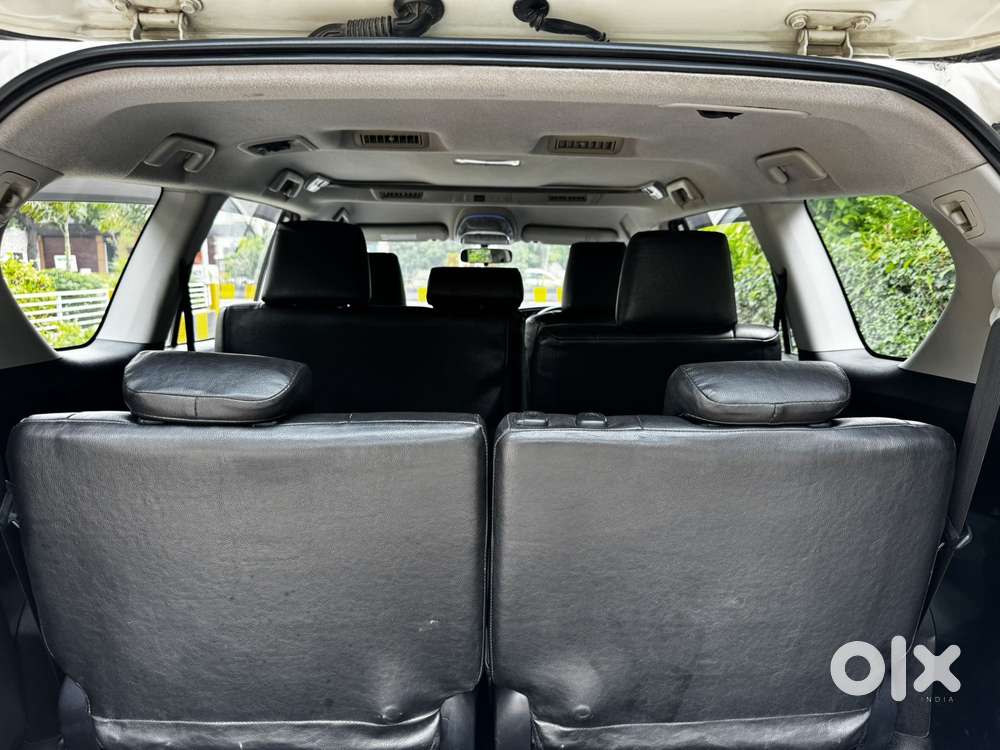 Toyota Innova Crysta 2.4 V 8 Str, 2017, Diesel