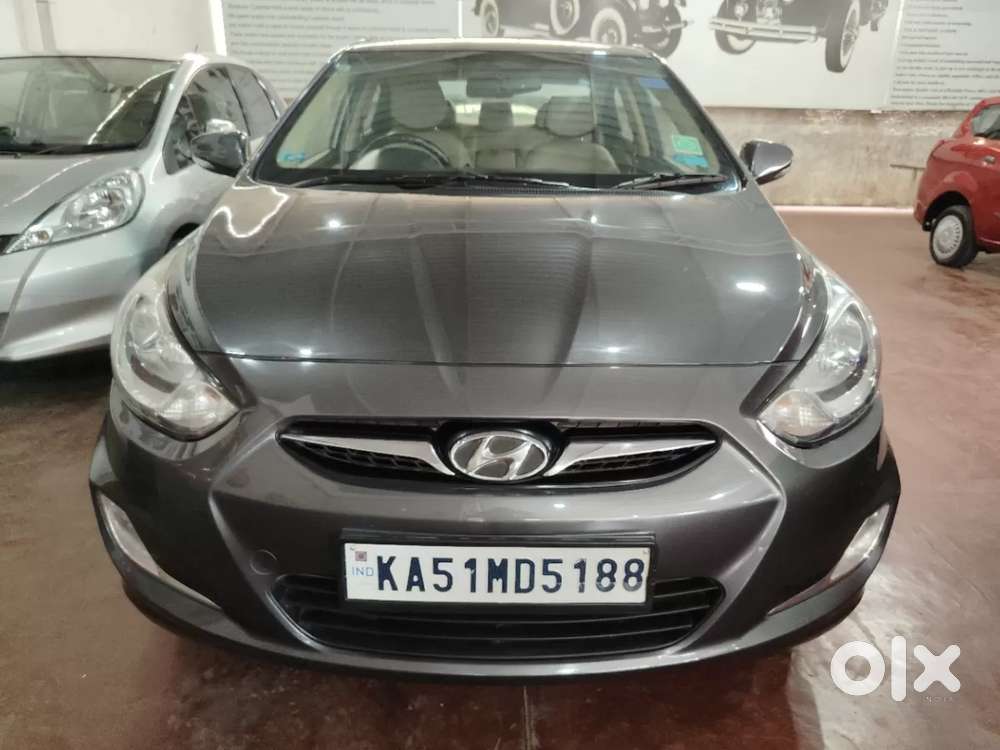 Hyundai Verna Fluidic 1.6 Vtvt Sx, 2013, Petrol