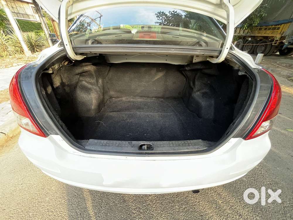 Maruti Suzuki Swift Dzire Vdi (o), 2009, Diesel