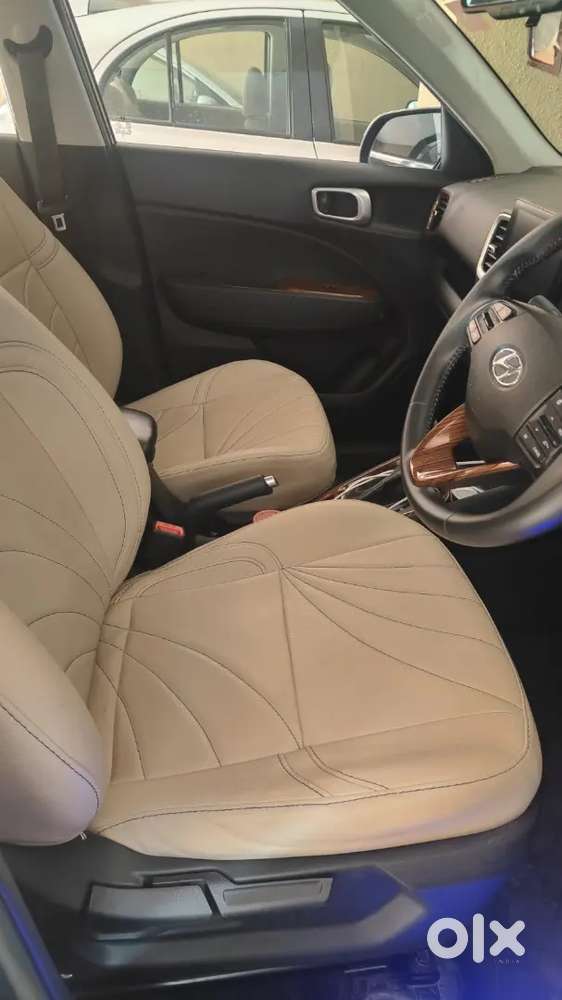 Hyundai Venue Sx Plus Automatic Sunroof Top Model