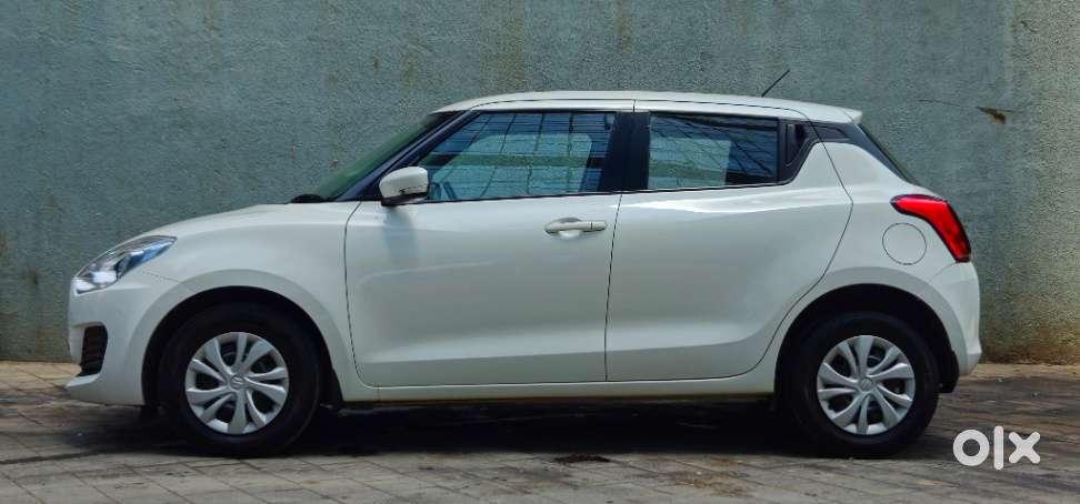 Maruti Suzuki Swift Vxi + Manual, 2022, Petrol