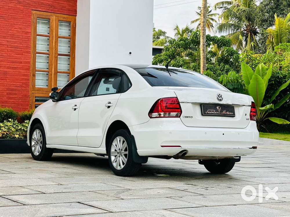 Volkswagen Vento 1.2 Tsi Highline At, 2016, Petrol