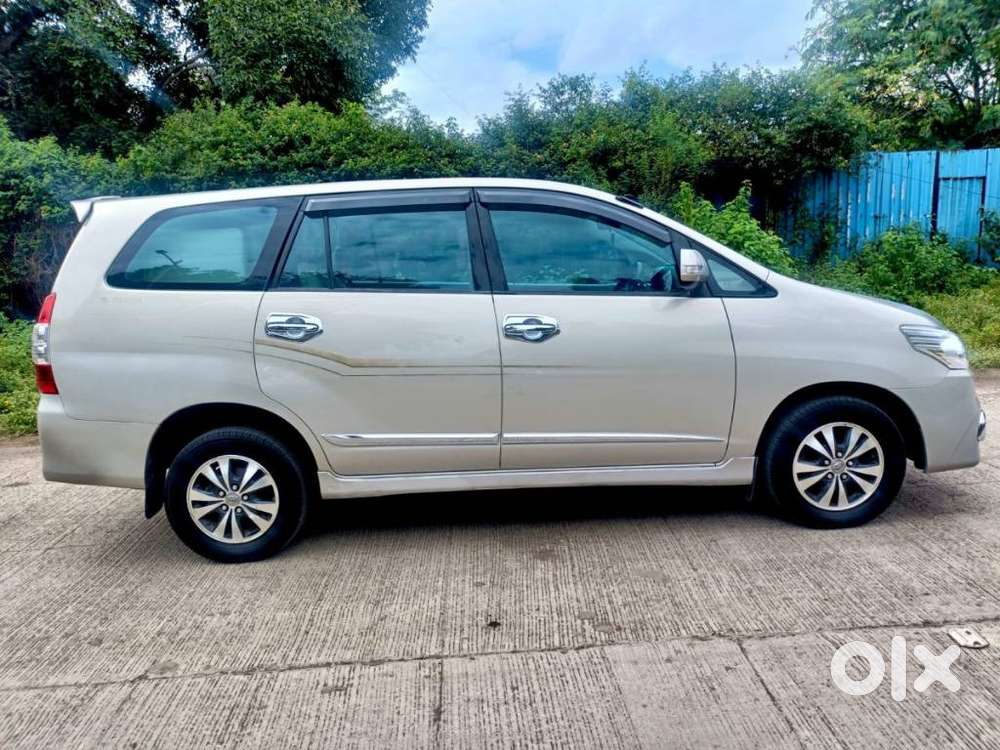 Toyota Innova 2.5 Zx 7 Str Bs-iv, 2015, Diesel