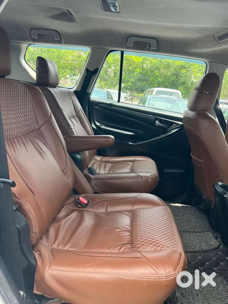 Toyota Innova Crysta 2.4 G Mt 7 Str, 2018, Diesel