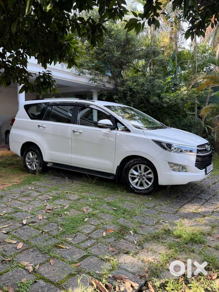 2019 Toyota Innova Crysta