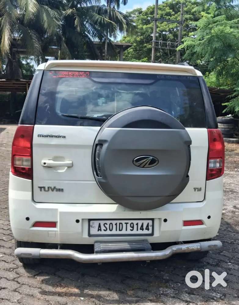 Mahindra Tuv 300 2018