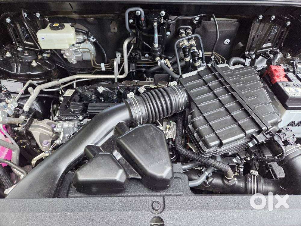 Toyota Innova Hycross 2.0 Zx Hybrid 7 Str, 2026, Petrol
