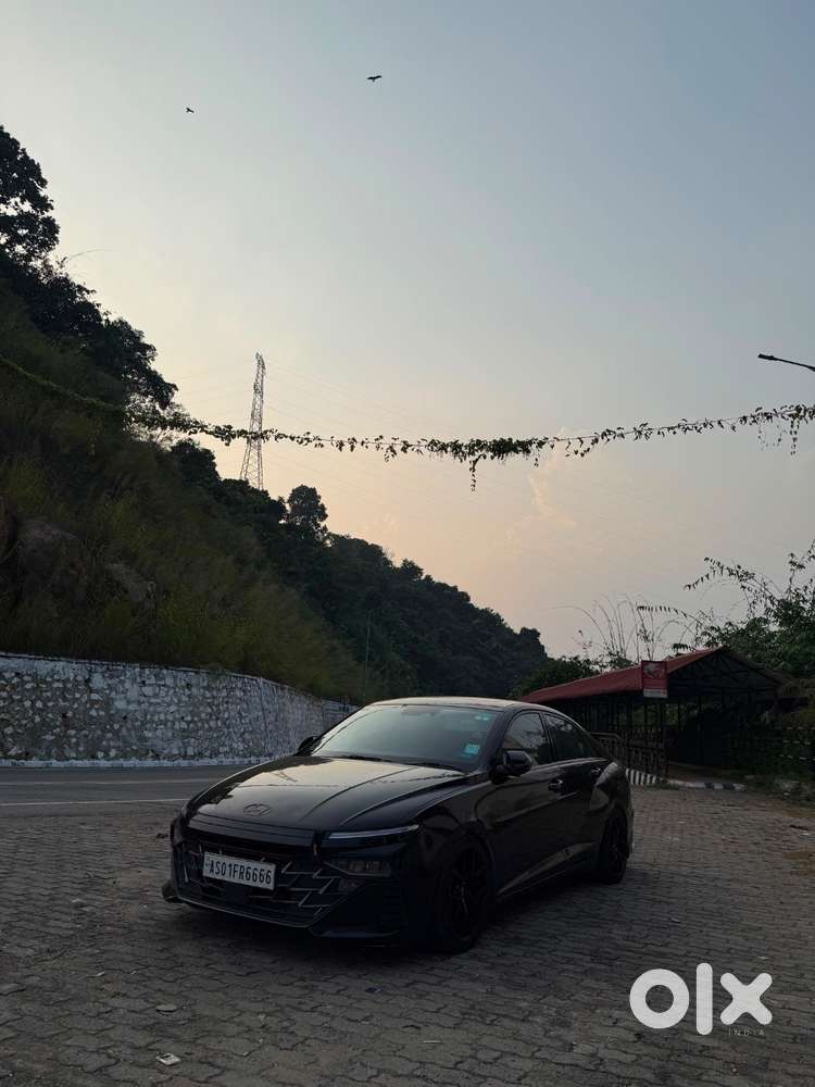 Hyundai Verna Top Variant.