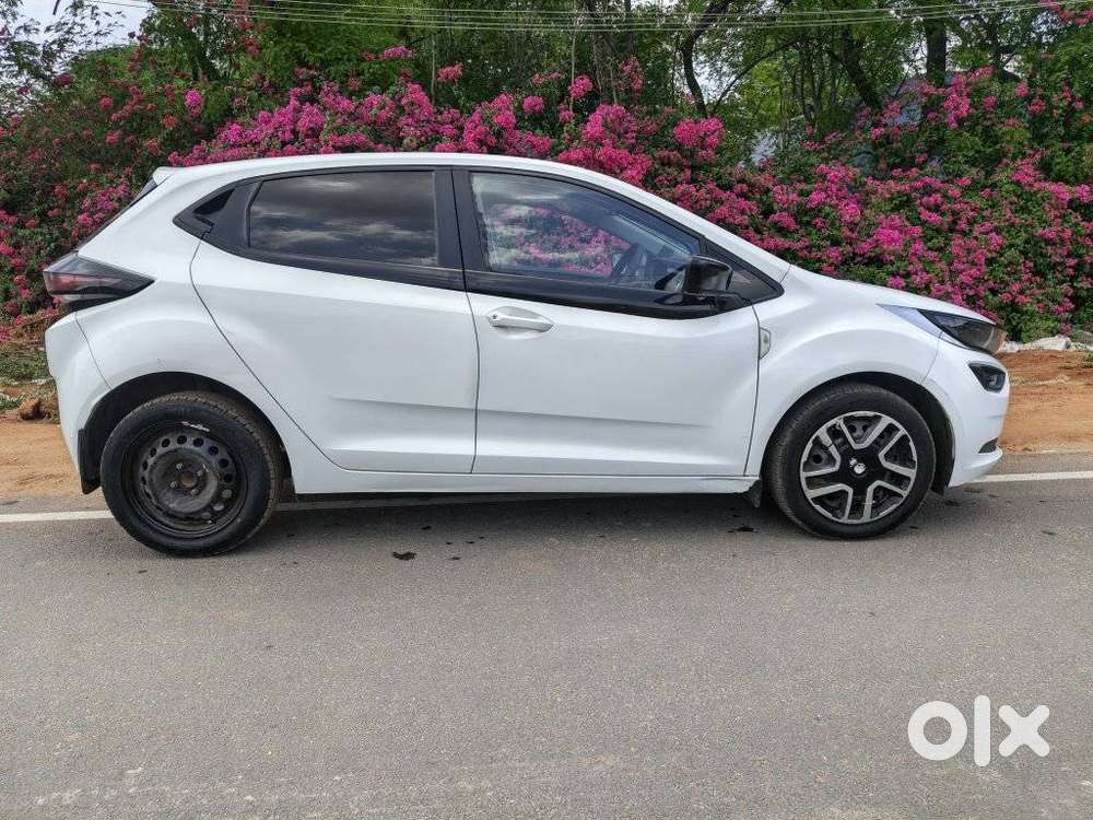 Tata Altroz Xm Plus Petrol, 2021, Petrol