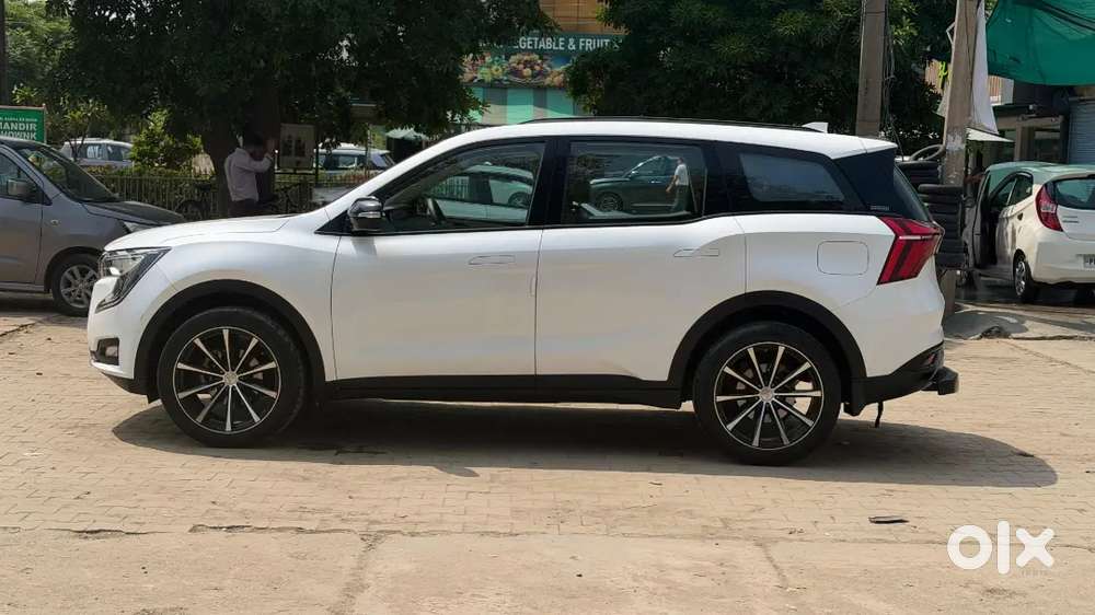 Mahindra Xuv700 Petrol 2023