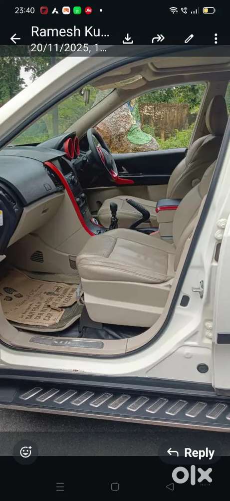 Xuv 500 W10 Topend Vehicle