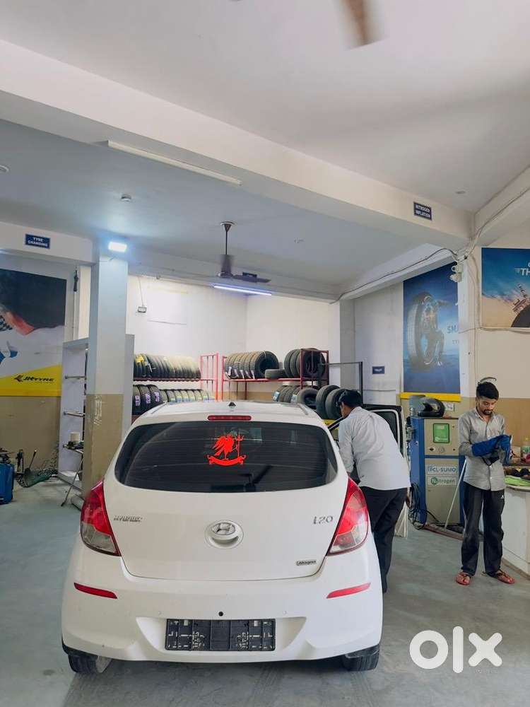 Hyundai Petrol Manual 2014