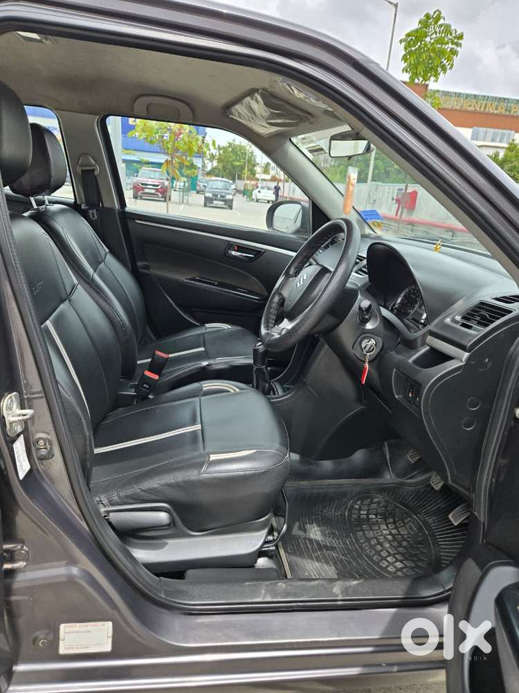 Maruti Suzuki Swift Vxi With Abs, 2016, Petrol