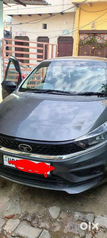Tata Tigor Petrol 2024 (fully Loaded + Company Service Record)