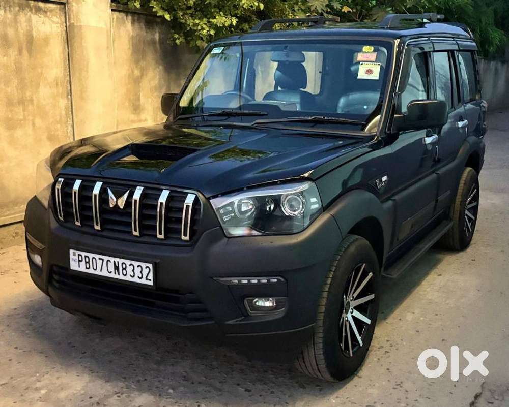 Mahindra Scorpio Classic, 2026, Diesel
